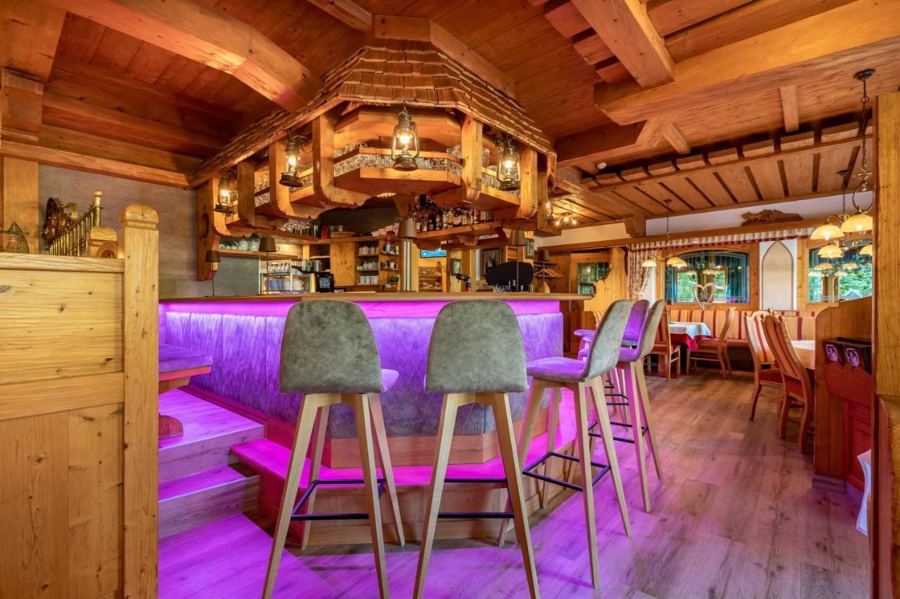 Hotel Laendenhof Superior Mayrhofen Bagian luar foto