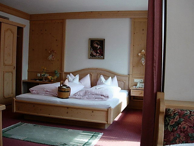 Hotel Laendenhof Superior Mayrhofen Ruang foto